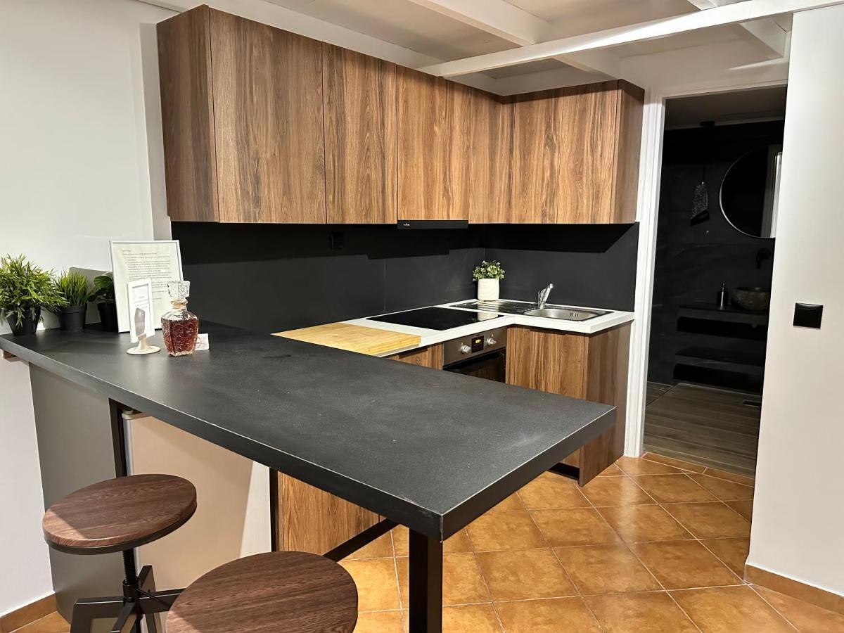 Ggk Apartments Heraklion  Bagian luar foto