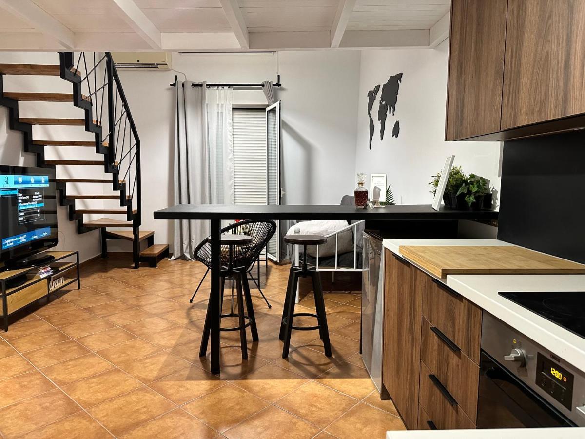 Ggk Apartments Heraklion  Bagian luar foto